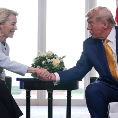 E.U. halts approval of U.S. trade deal after Trump's Greenland tariff threat Img