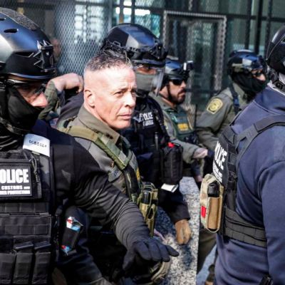 U.S. Border Patrol commander won’t have to  appear in court every day  —  for now