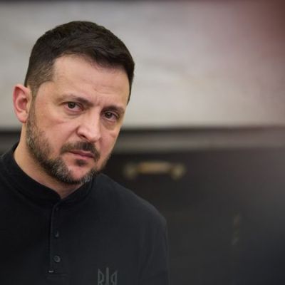 Zelensky calls for air defences after new Russian airstrikes