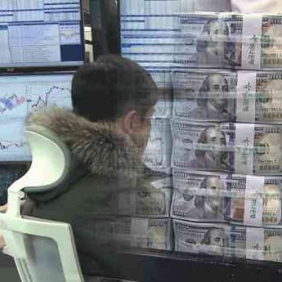 Gov’t Offers Temporary Tax Breaks to Retail Investors Who Reinvest Domestically