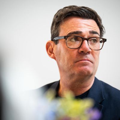 U.K. Prime Minister Andy Burnham says he ‘did everything right’ after messaging Trump aide impersonator – AOL