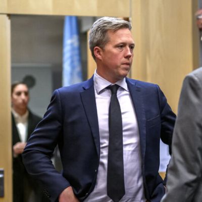 U.S. Army Secretary Travels to U.A.E. for Meetings With Russian Envoys