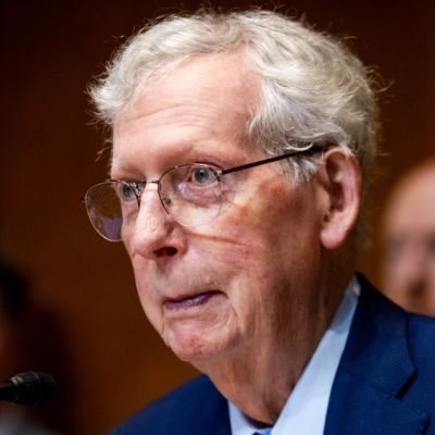 Kentucky governor tells Mitch McConnell: Prove you can serve or ‘resign’ Img