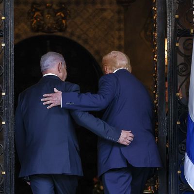 Netanyahu joins Trump for high-stakes meeting at the White House Img