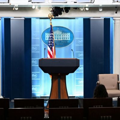 Justice Department Investigating Major Tv Networks Over Suspending Pool Coverage Of Trump