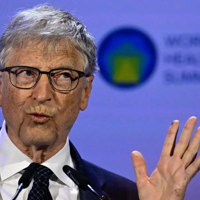 AI-powered mining firm backed by Bill Gates and Jeff Bezos is now worth $2.96 billion as it takes on Chinese rivals