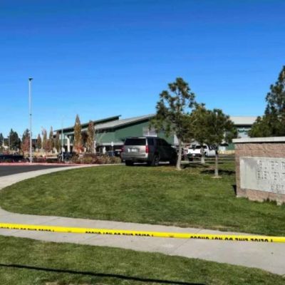3 children, teacher killed in Oregon elementary school shooting; gunmen shot dead