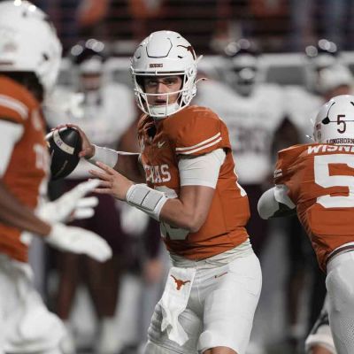 Texas football’s Arch Manning dazzles with incredible in-pocket awareness vs. Texas A&M