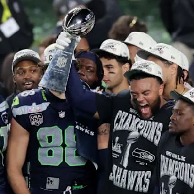 Seahawks dominate Patriots to claim second Super Bowl