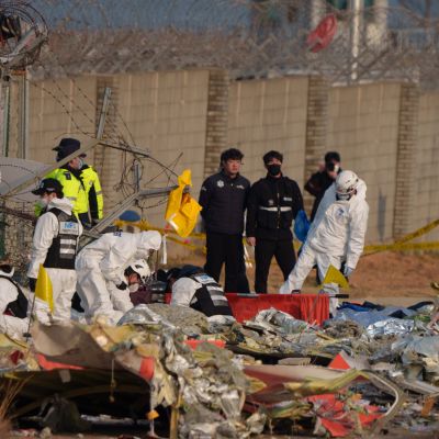Video of South Korea Plane Crash Offers Clues to Cause, but No Immediate Answers