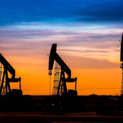 WTI set for weekly gains amid US rate cut hopes