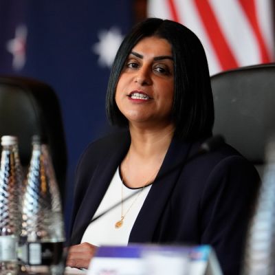 Shabana Mahmood plans visa curbs if countries won’t take back migrants