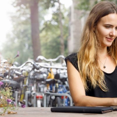 UK to pay nearly £1bn a year to rejoin Erasmus student scheme