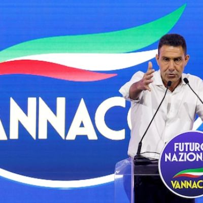 Italian general launches rival far-right party in challenge to Meloni