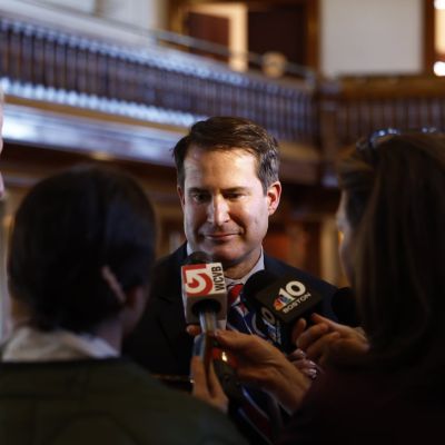 What backlash? Moulton reports huge fund-raising haul after trans comments. – The Boston Globe