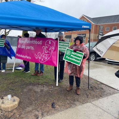 Anti-abortion advocates call for defunding Planned Parenthood at Ann Arbor protest