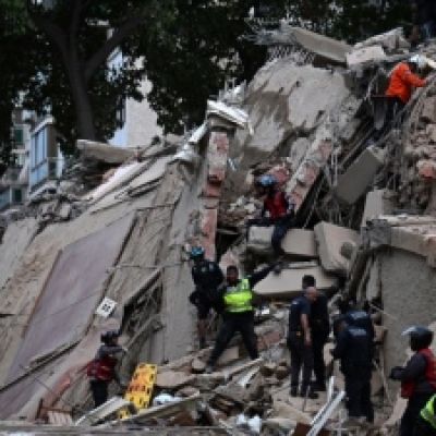 Chaos in Venezuela from double earthquake of 7.5 and 7.2 magnitude - State of emergency declared, fears for over 100,000 casualties