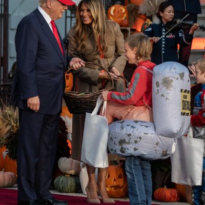 Trump Returns to White House in Time to Greet Trick-or-Treaters