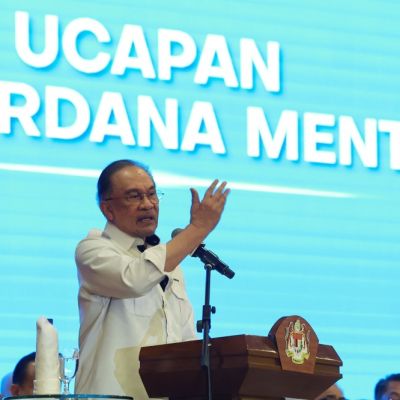 Anwar: Govt postpones mandatory e‑invoicing for SMEs with RM1m-RM5m sales by one year