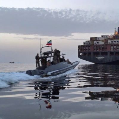 Iran to Establish Restricted Zone Outside Strait of Hormuz, Warns of Sanctions