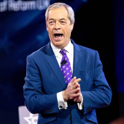 UK populist Farage targets Scottish town hit by immigration protests – kuwaitTimes