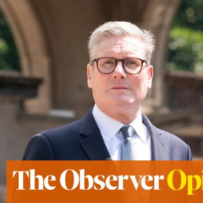 Faced with many foes, Labour needs to get out of its defensive crouch and on to the front foot | Andrew Rawnsley