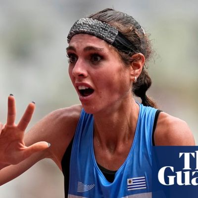 A sprint finish and disbelieving bronze: women’s marathon brings worlds thrills