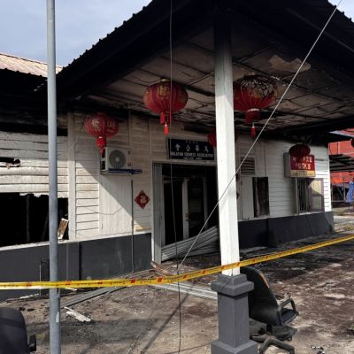 Johor MCA seeks temporary base after fire destroys 80pc of Yong Peng office