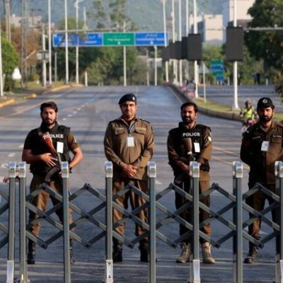 Iran says it won't accept 'maximalist demands' as Islamabad hosts peace push Img