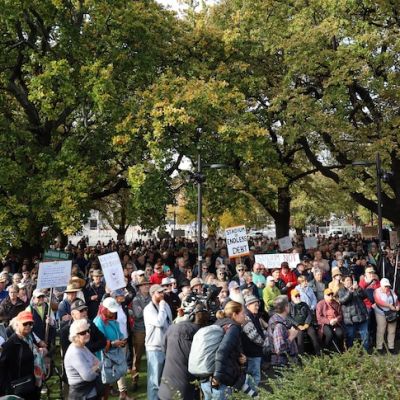 Lambie accuses Tasmanian government of 'dictatorship' over stadium