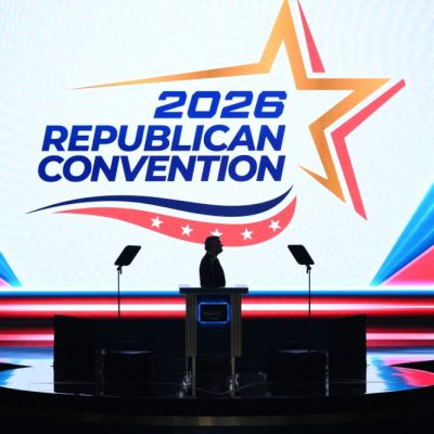 Republicans put Trump at centre of US midterm election gamble