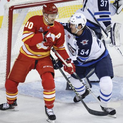 ‘Inconsistent’ Jets drop Flames in OT