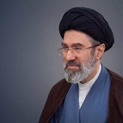 Leader Stresses Pursuing Iranians’ Rights Violated by Int’l Criminals, Aggressors