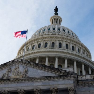 US Lawmakers Draft Bill to Block Russian Oil Purchases