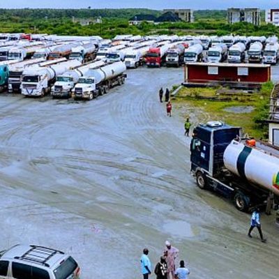 Union strike halted in Nigeria after a meeting with the Dangote Refinery
