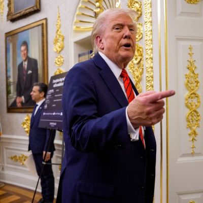 Donald Trump’s doctor issues huge health update after hospital visit and bruises – The Mirror