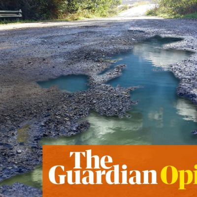 Potholes everywhere, shoplifters rampant – today’s Britain looks as broken as it feels | Simon Jenkins