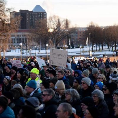 Anger over fatal Minneapolis shooting fuels US protests