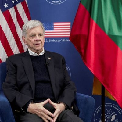 Trump’s envoy wins release of 25 Belarus prisoners, expects hundreds more soon