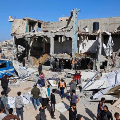 Israeli strikes on Gaza 'kill more than 30'