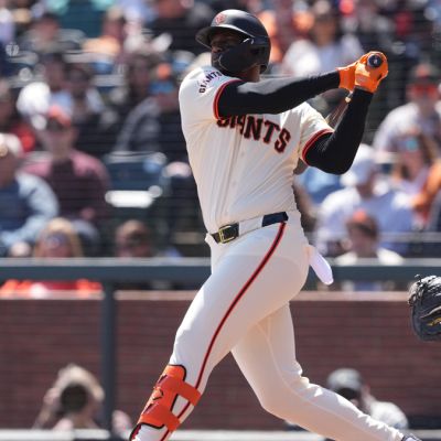 Source: Giants finalizing trade sending Soler to Braves