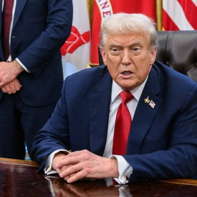 US President Promises Insurance, Navy Escort for Oil Tankers Passing Through Hormuz