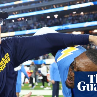 Chargers Edge Eagles: Hurts’ Turnovers Cost Philadelphia Game – News Directory 3