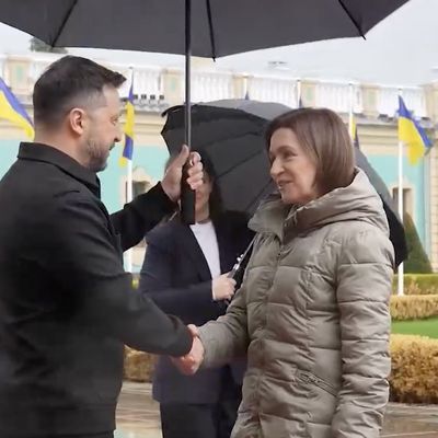 Zelensky and Sandu Call on EU to Start Membership Talks Without Delay
