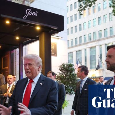 Trump jeered by protesters as he dines at Washington DC restaurant