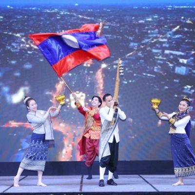 Việt Nam extends congratulations to Laos on 50th National Day