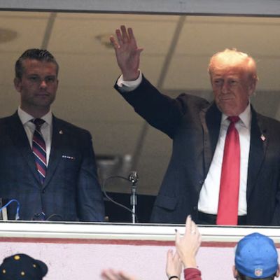 Trump booed as he becomes first sitting president at a regular-season NFL game since Carter in 1978