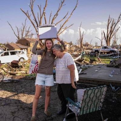 Wisconsin tornado causes extensive damage and cuts power to thousands