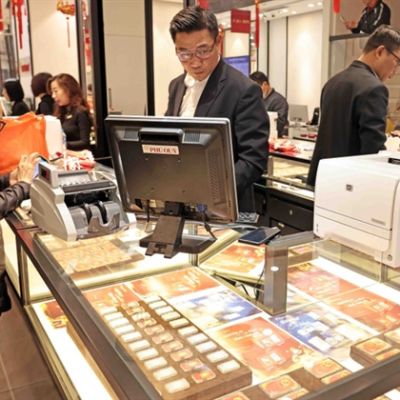 Việt Nam tightens rules on gold, foreign currency trading with new penalties