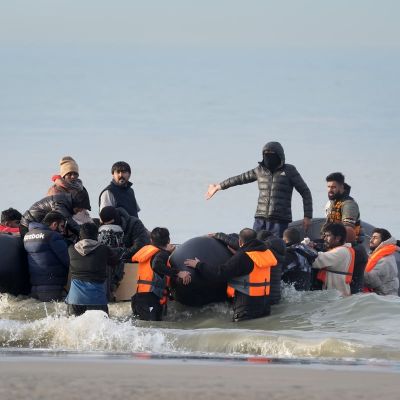 Seizing asylum seekers’ jewellery slammed as ‘disgusting’ as minister denies personal items will be taken